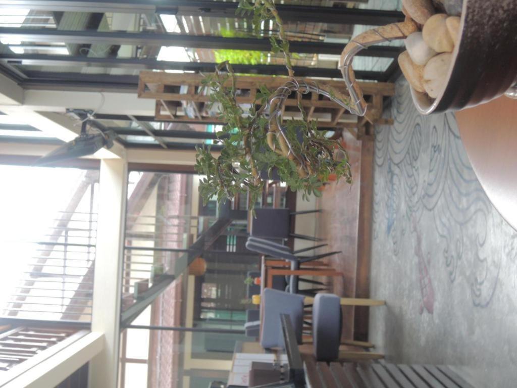 Aiims Tales Canal Boutique House Бангкок Экстерьер фото