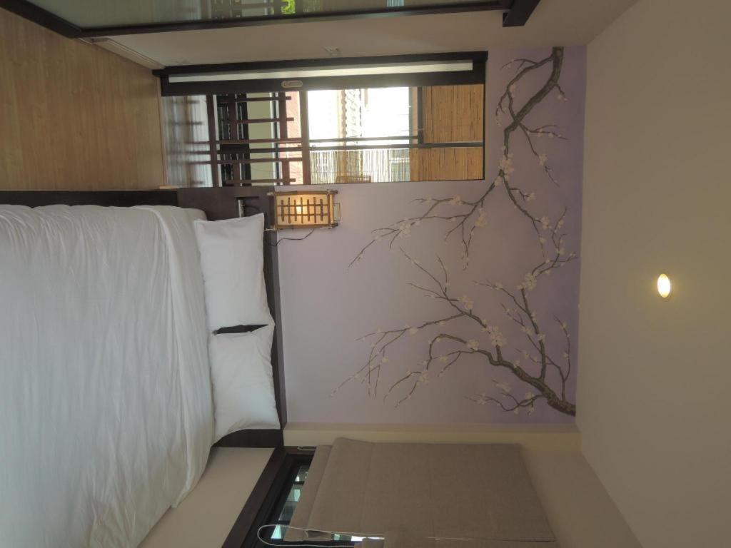 Aiims Tales Canal Boutique House Бангкок Экстерьер фото